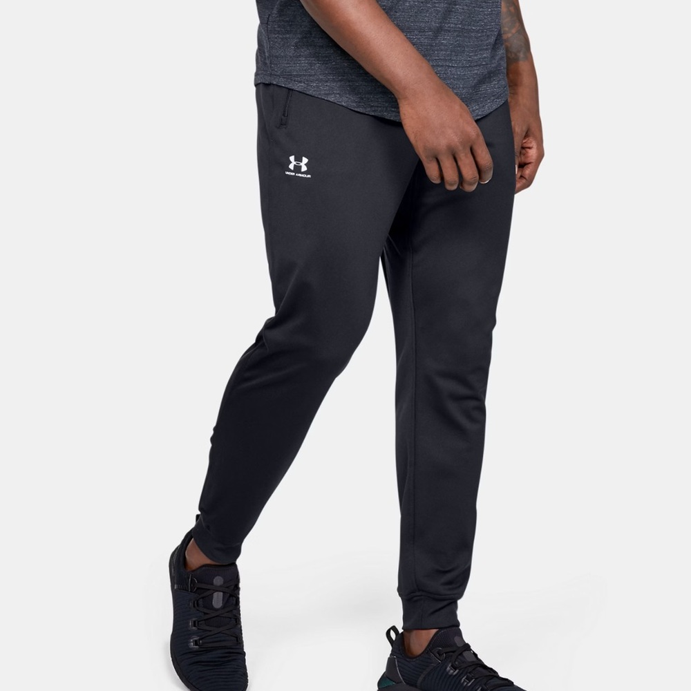 BNWT Under Armour men’s sport style joggers black size large
